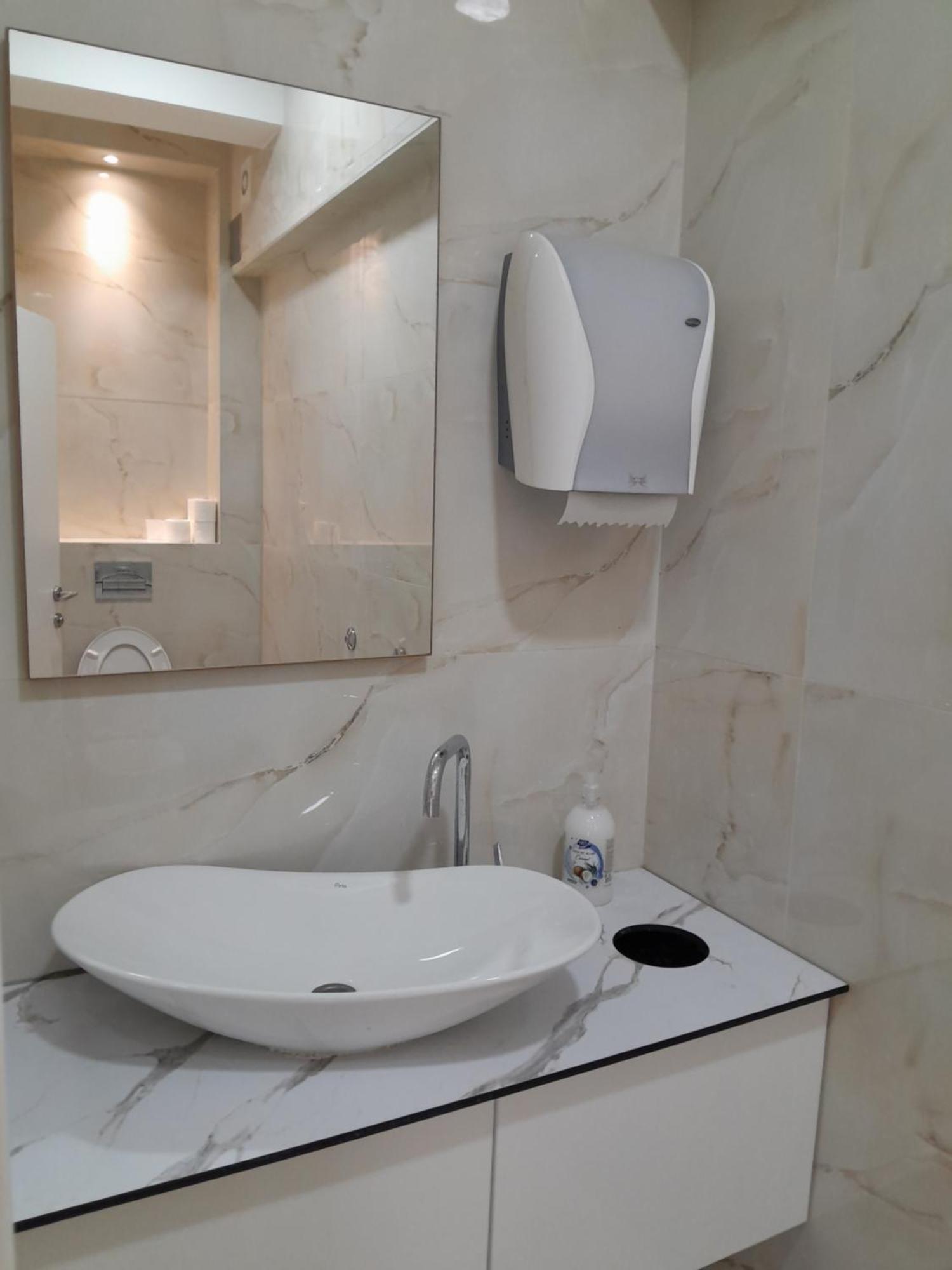 Hotel Victoria Lukavica Zewnętrze zdjęcie