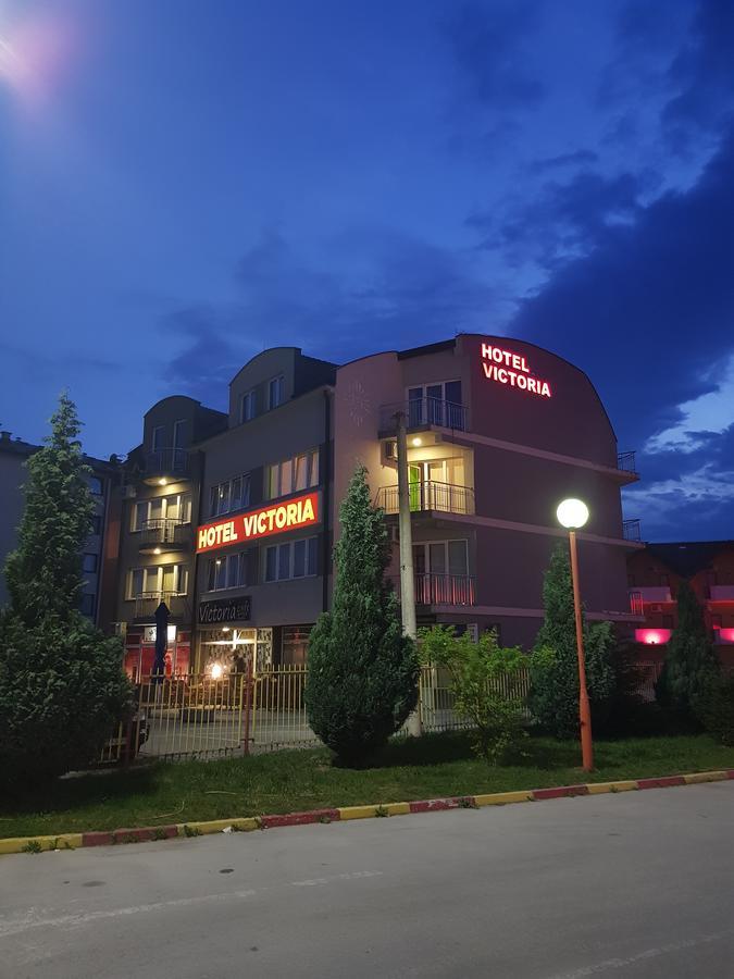 Hotel Victoria Lukavica Zewnętrze zdjęcie