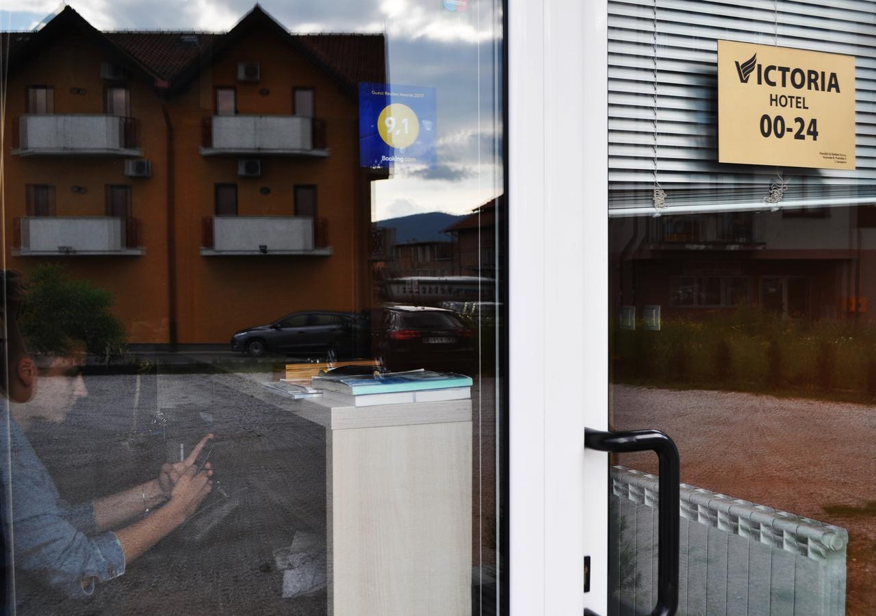 Hotel Victoria Lukavica Zewnętrze zdjęcie